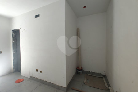 Casa Térrea à venda com 3 suítes em Jardim do Lago, Atibaia, SP