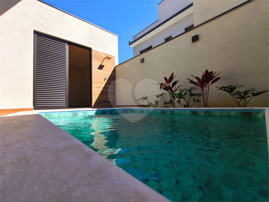 Casa à venda com 3 quartos, sendo 1 suíte, no condomínio Terras de São Francisco, Sorocaba - SP