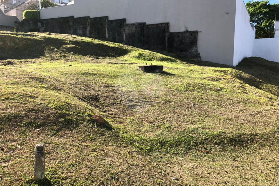 Terreno à venda em Horto, São Paulo, SP