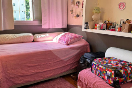 Apartamento à venda com 3 quartos, sendo 1 suíte, em Indianópolis, São Paulo, SP