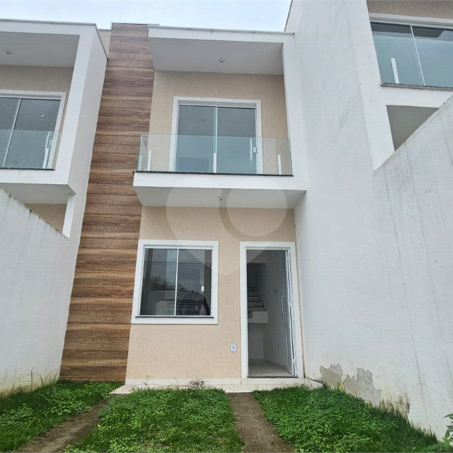 Casa à venda com 2 suítes no condomínio Loteamento Monte Libano, Rio de Janeiro - RJ