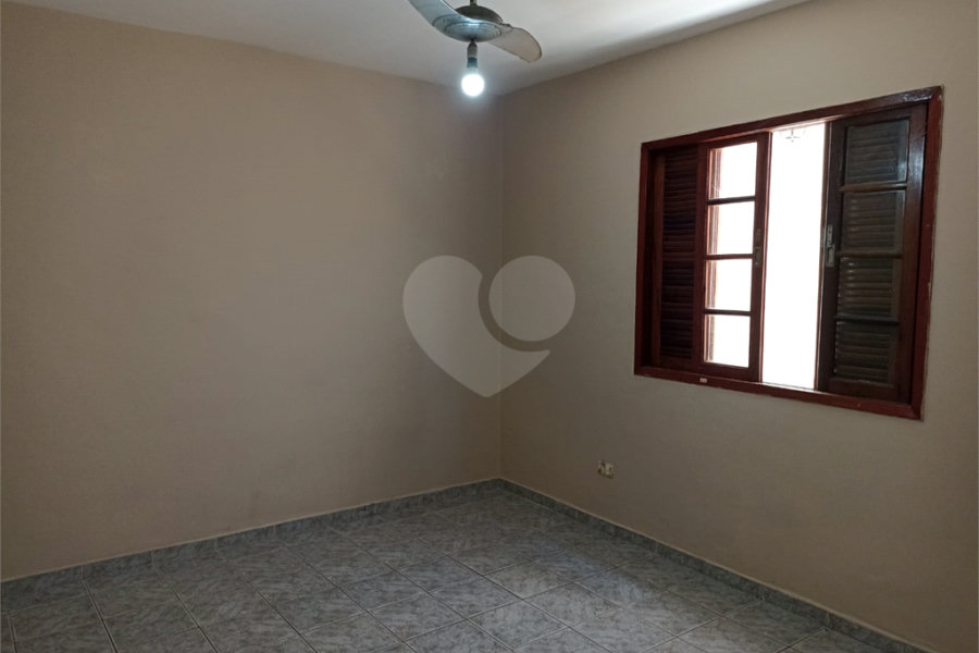 Casa Térrea à venda com 3 quartos, sendo 1 suíte, em Vila Guilherme, São Paulo, SP
