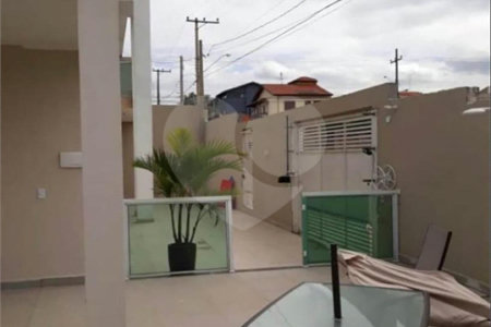 Sobrado à venda com 4 quartos, sendo 2 suítes, em Jardim Regina, Indaiatuba, SP