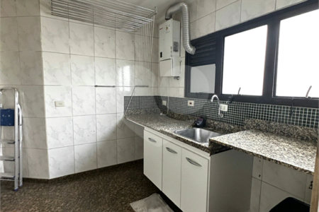 Apartamento à venda com 4 quartos, sendo 1 suíte, em Anchieta, São Bernardo do Campo, SP