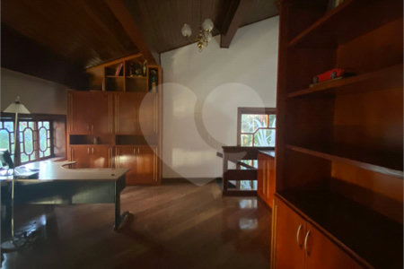 Casa à venda com 3 quartos, sendo 4 suítes,  no condomínio Estância Marambaia, Vinhedo - SP
