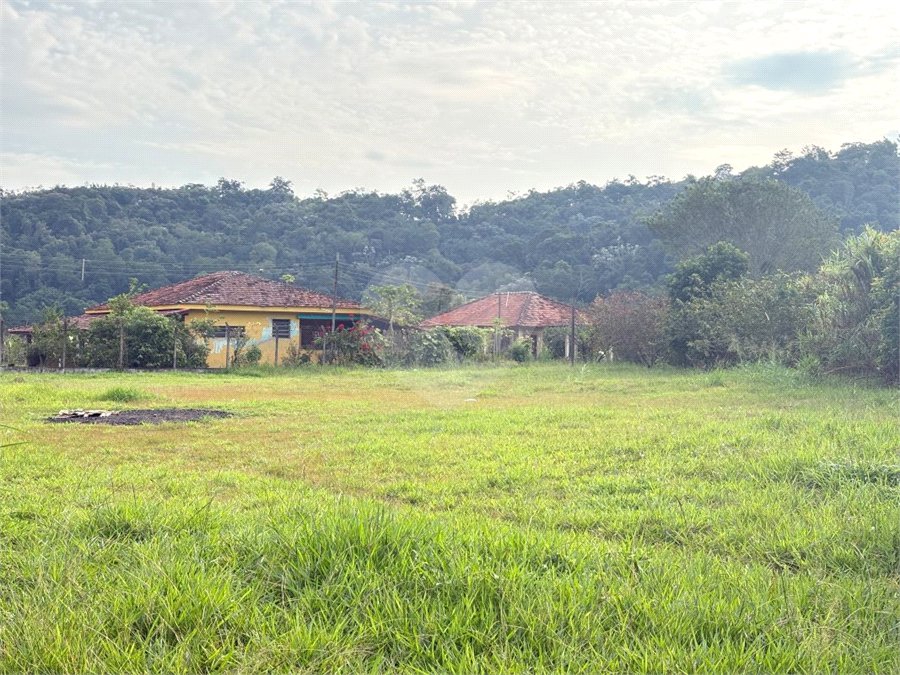 Sítio à venda com 3 quartos, sendo 1 suíte, no Centro, Guararema, SP