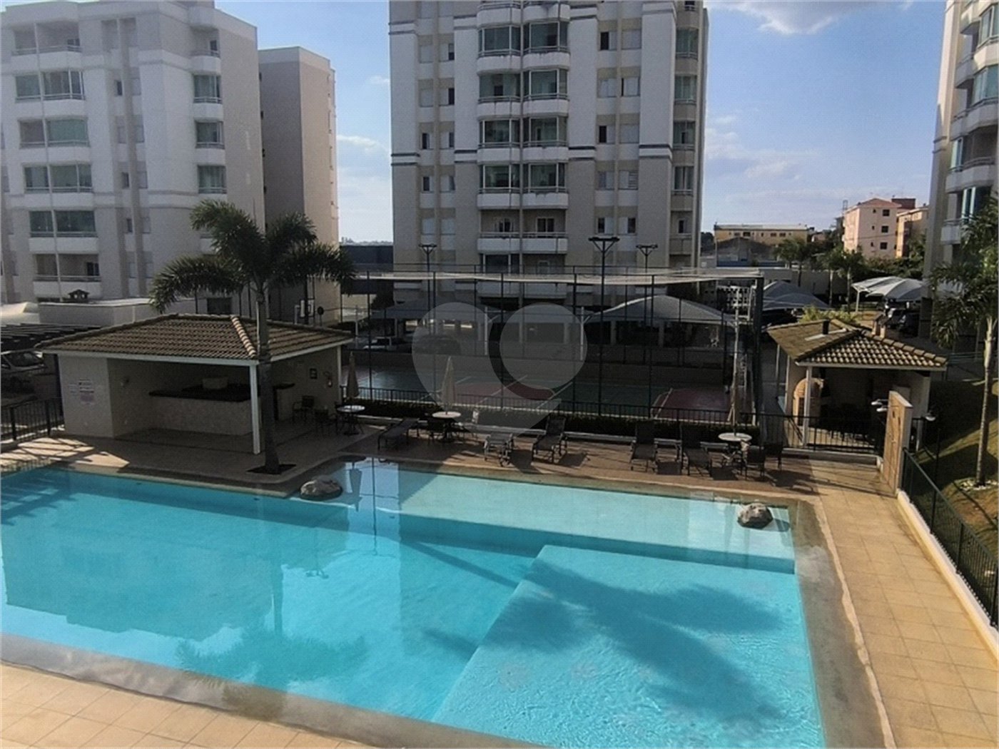 Apartamento à venda ou para alugar com 3 quartos, sendo 1 suíte, em Jardim Vera Cruz, Sorocaba, SP