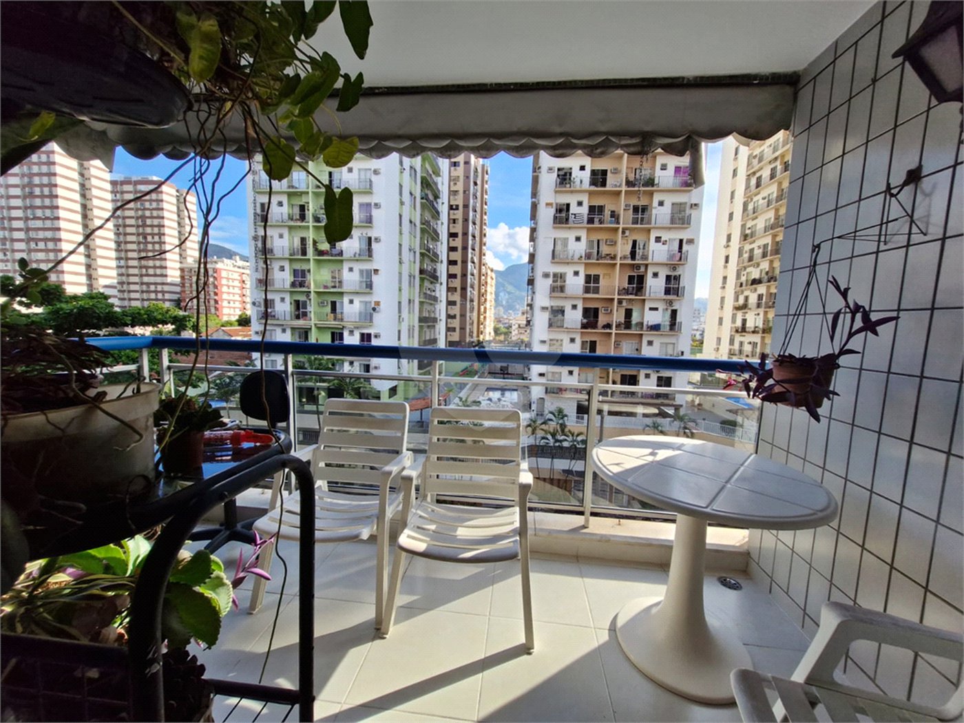 Apartamento à venda com 3 quartos, sendo 1 suíte,  em Vila Isabel, Rio de Janeiro, RJ
