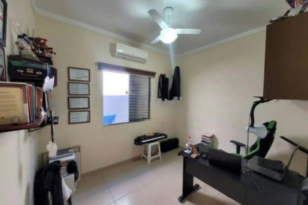 Casa à venda com 3 quartos, sendo 1 suíte, em Jardim Nossa Senhora da Penha, Hortolândia, SP