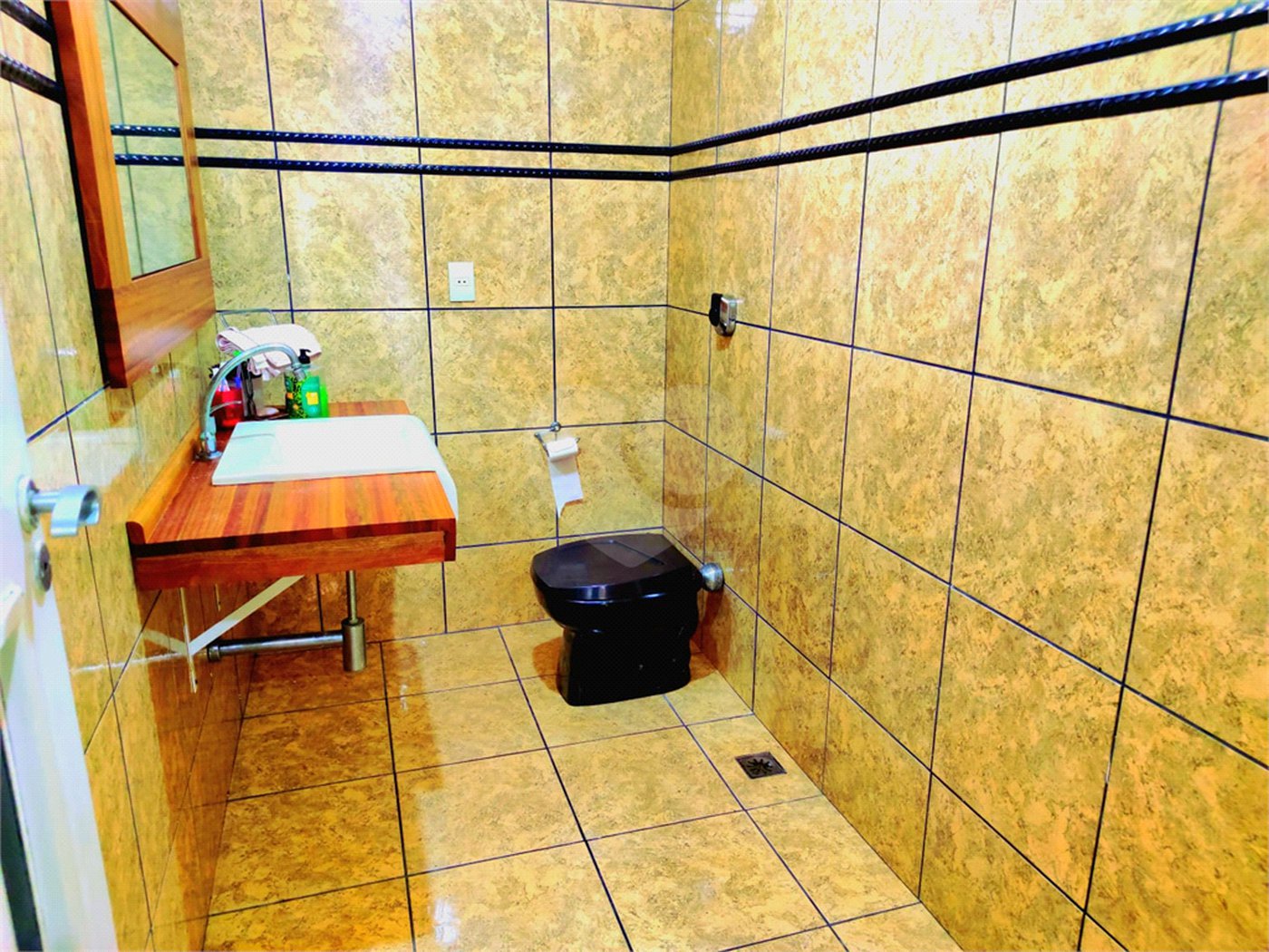 Casa à venda com 3 quartos, sendo 1 suíte, em Senador Vasconcelos, Rio de Janeiro, RJ