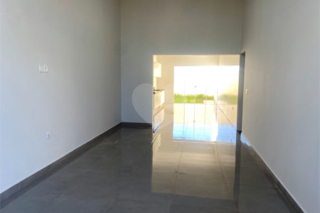 Casa para alugar com 3 quartos, sendo 1 suíte,  em Jardim São Camilo II, Araraquara, SP