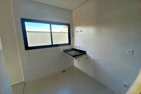 Casa à venda com 3 suítes no condomínio Santa Isabel I, Louveira - SP