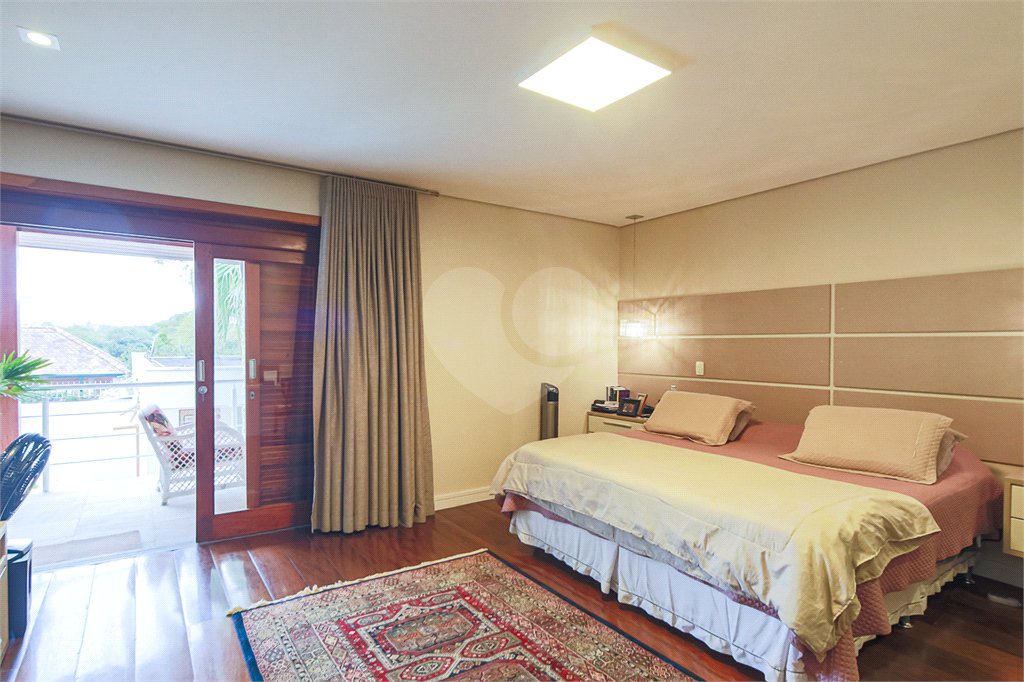 Casa à venda com 6 suítes em Jardim Cordeiro, São Paulo, SP