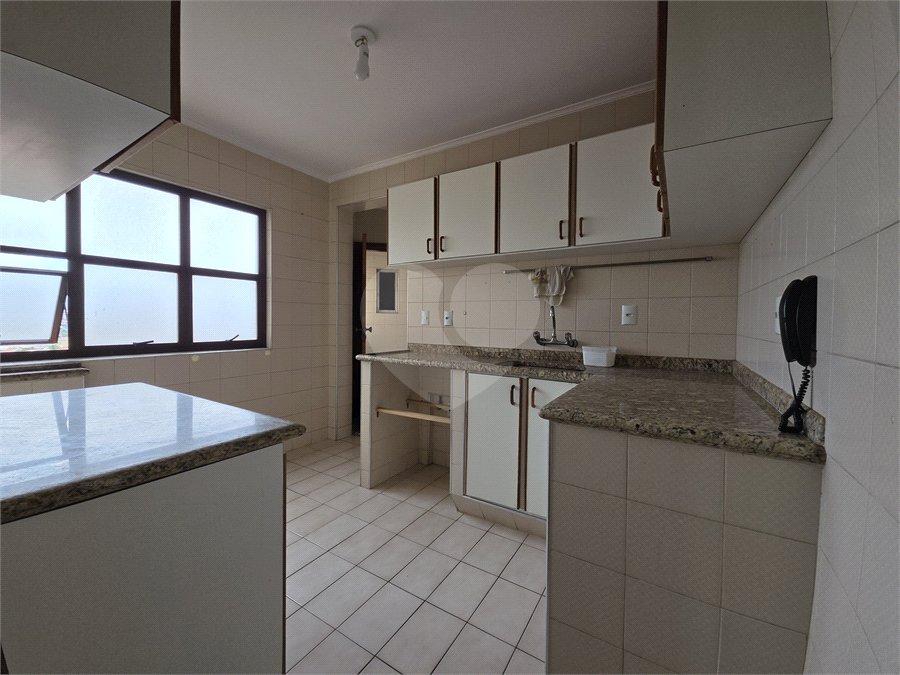 Apartamento à venda com 3 quartos, sendo 2 suítes, no Centro, Sorocaba, SP