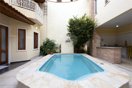 Casa à venda com 3 quartos, sendo 1 suíte, em Jardim Santa Clara, Guarulhos, SP