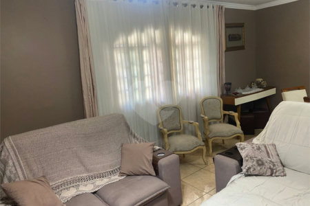 Casa Térrea à venda com 2 quartos, sendo 1 suíte, em Jardim Fonte Áurea, Poá, SP