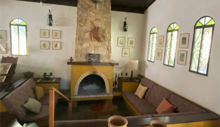 Casa à venda com 4 quartos, sendo 1 suíte, em Portal das Pedras-canedos (batatuba), Piracaia, SP