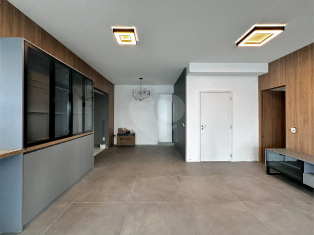 Apartamento à venda com 3 suítes em Chácara Santo Antônio (zona Sul), São Paulo, SP