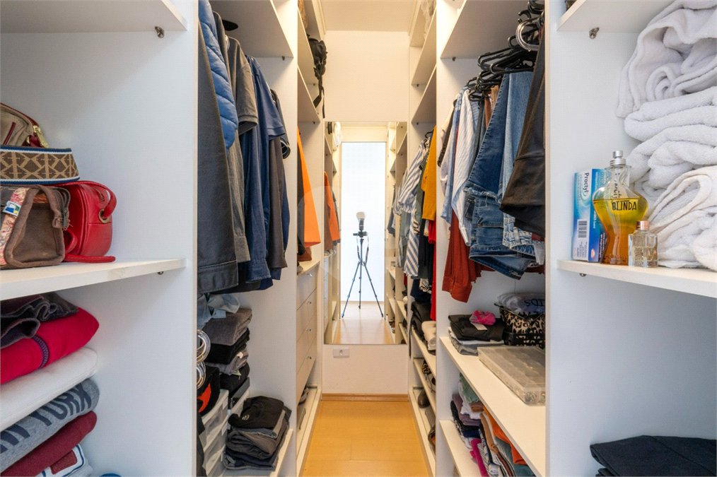 Sobrado à venda com 3 quartos, sendo 1 suíte, em Vila Morse, São Paulo, SP