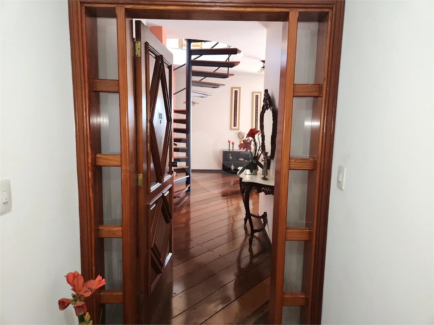 Apartamento à venda ou para alugar com 5 quartos, sendo 2 suítes, no Centro, Araraquara, SP