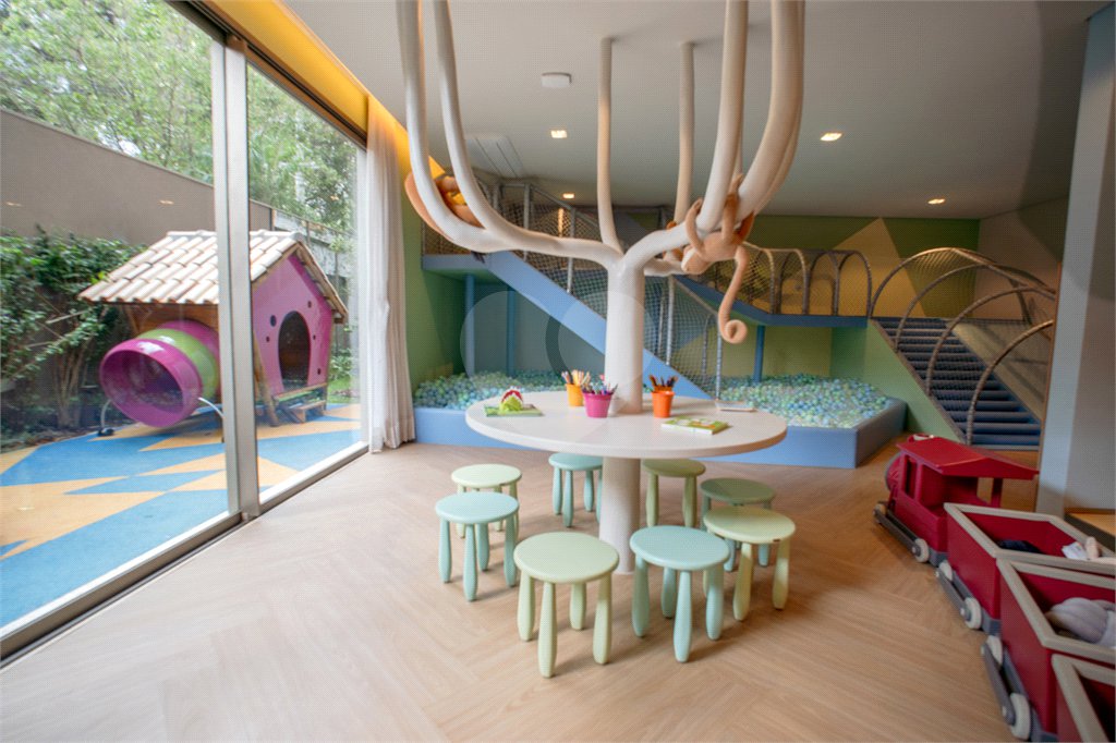 Apartamento à venda com 4 suítes em Moema, São Paulo, SP