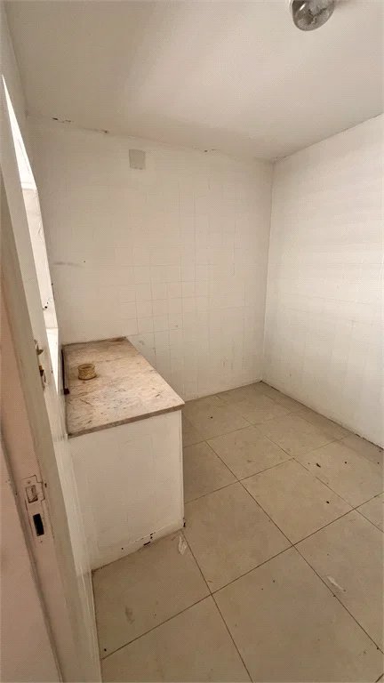Sobrado à venda ou para alugar com 3 quartos, sendo 1 suíte, em Alto da Lapa, São Paulo, SP