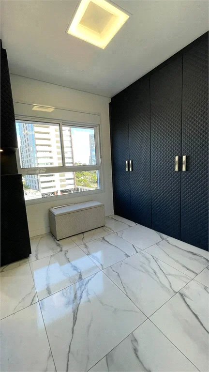Apartamento à venda com 4 quartos, sendo 2 suítes,  em Pinheiros, São Paulo, SP