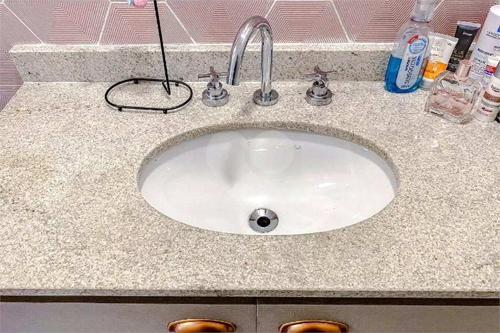 Apartamento à venda com 2 quartos, sendo 1 suíte, em Quarta Parada, São Paulo, SP