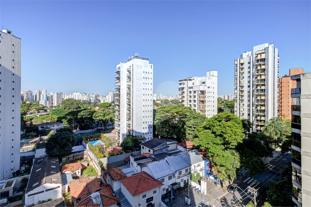 Apartamento à venda com 4 suítes em Moema, São Paulo, SP