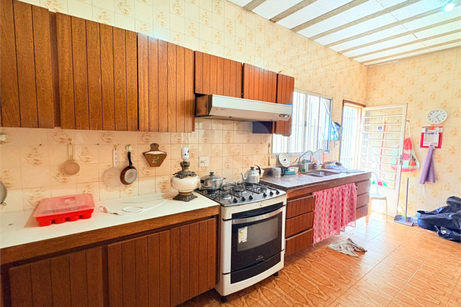 Casa Térrea à venda com 3 quartos, sendo 1 suíte, em Jardim Floresta, São Paulo, SP