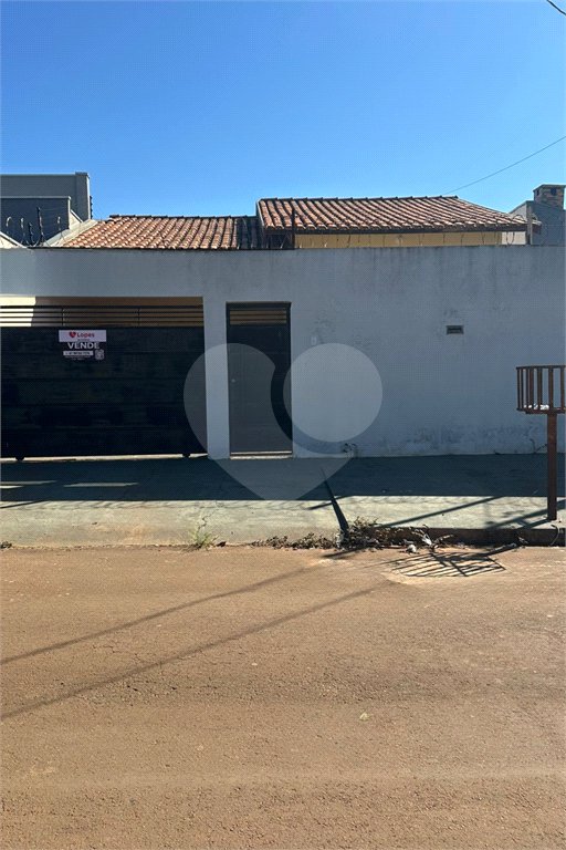 Casa à venda com 2 quartos, sendo 1 suíte, em Jardim Primavera I, Ponta Porã, MS