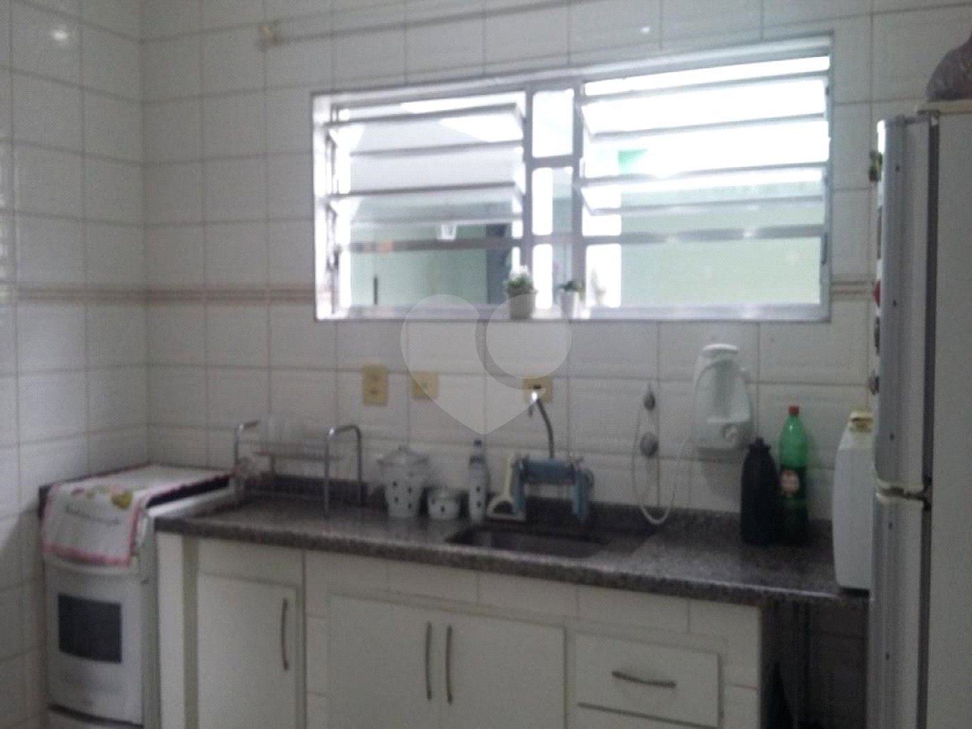 Casa à venda com 3 quartos, sendo 1 suíte, em Jardim Pinheiros, São Paulo, SP