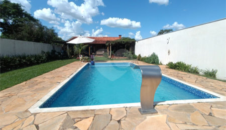 Chácara à venda com 3 quartos, sendo 1 suíte,  em Vila São Gonçalo, Itapetininga, SP