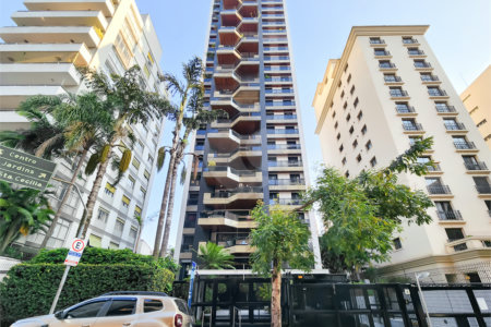 Apartamento à venda com 4 quartos, sendo 3 suítes, em Higienópolis, São Paulo, SP