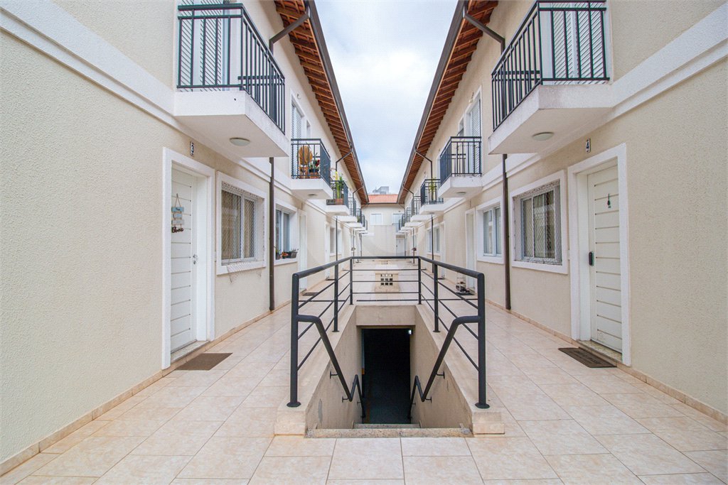 Casa à venda com 2 suítes no condomínio Residencial Living Sabara, São Paulo - SP