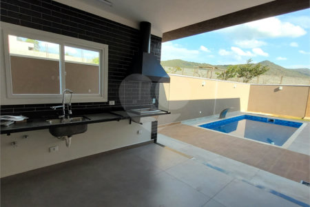 Casa Térrea à venda com 3 suítes em Loteamento Greenfield, Atibaia, SP