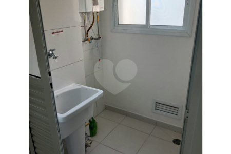 Apartamento para alugar com 2 quartos, sendo 1 suíte,  em Vila Andrade, São Paulo, SP