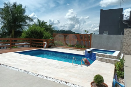Casa à venda com 3 suítes em Santa Cândida, Vinhedo, SP