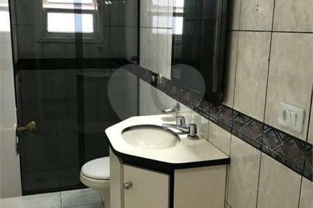 Sobrado à venda com 3 quartos, sendo 1 suíte, em Jardim Mauá, Mauá, SP
