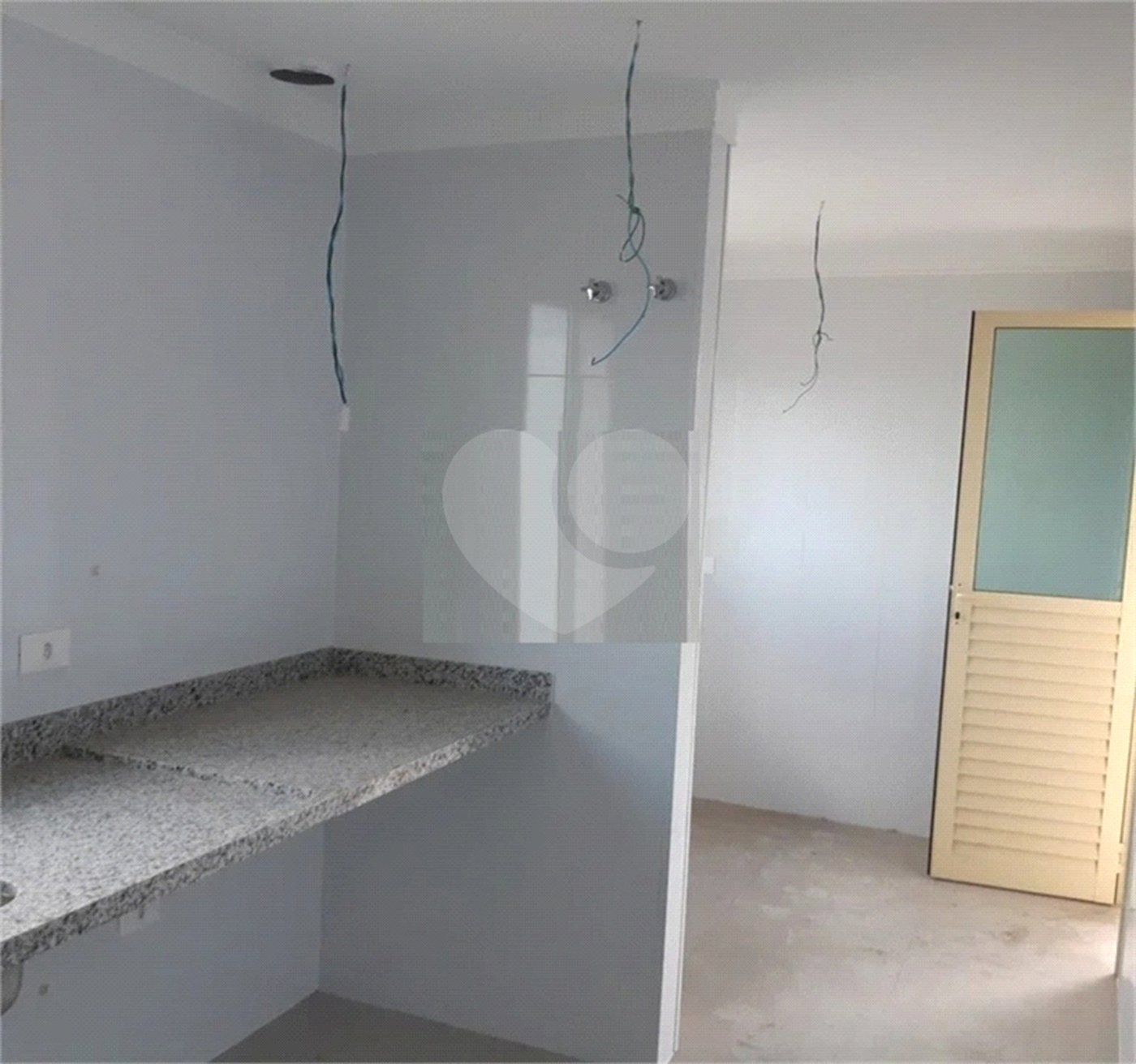 Apartamento à venda com 3 quartos, sendo 1 suíte, em Vila Paulicéia, São Paulo, SP