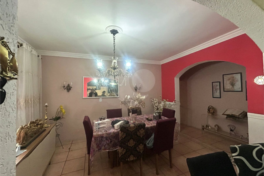 Sobrado à venda com 3 quartos, sendo 1 suíte,  em Tremembé, São Paulo, SP