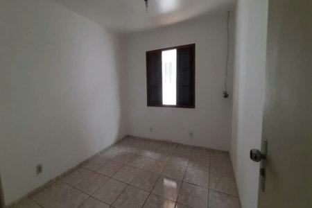 Casa à venda com 3 quartos, sendo 1 suíte, em Rio Pequeno, São Paulo, SP