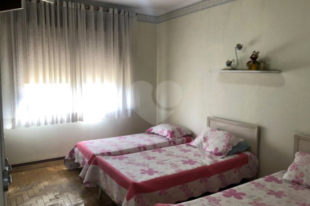 Sobrado à venda com 4 quartos, sendo 2 suítes, em Vila São José (ipiranga), São Paulo, SP