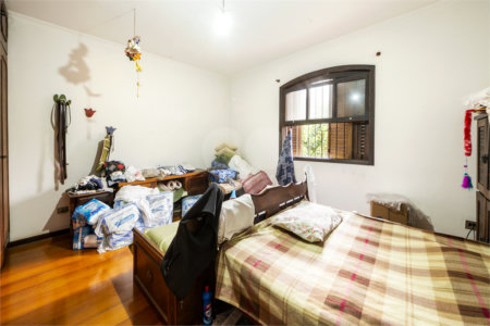 Sobrado à venda com 4 quartos, sendo 3 suítes, em Alto da Boa Vista, São Paulo, SP