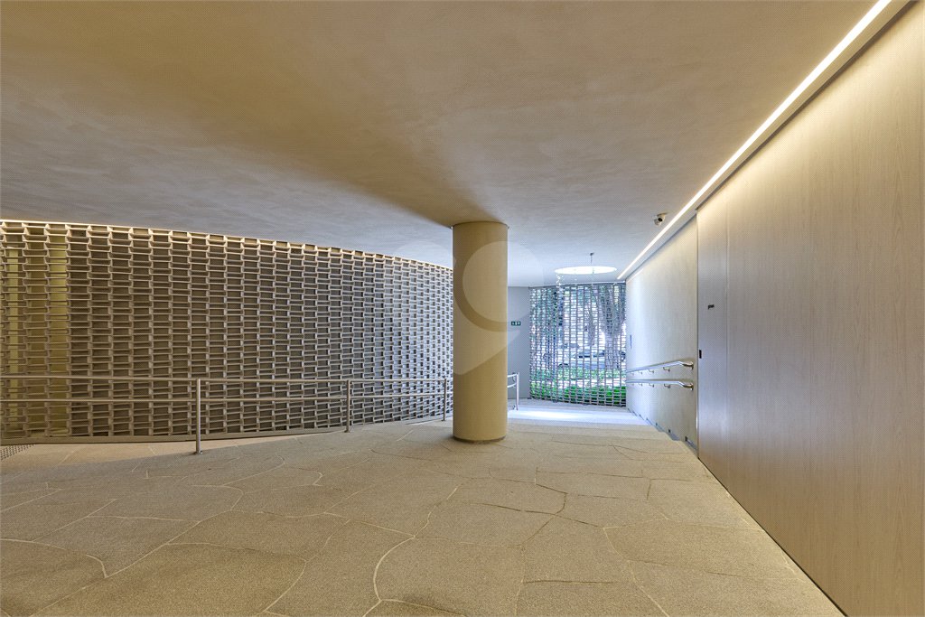 Apartamento à venda com 4 suítes em Vila Nova Conceição, São Paulo, SP