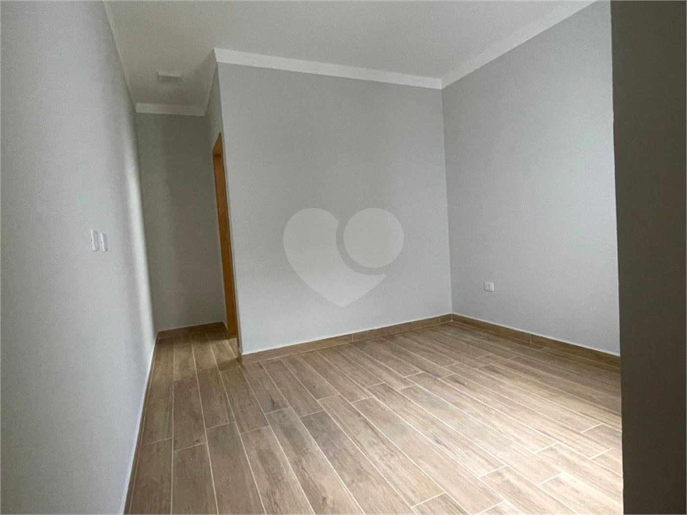 Casa de Vila à venda com 2 quartos, sendo 1 suíte, em Cajuru do Sul, Sorocaba, SP