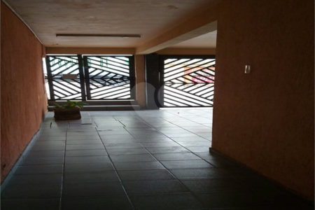 Sobrado à venda com 3 quartos em Chora Menino, São Paulo, SP