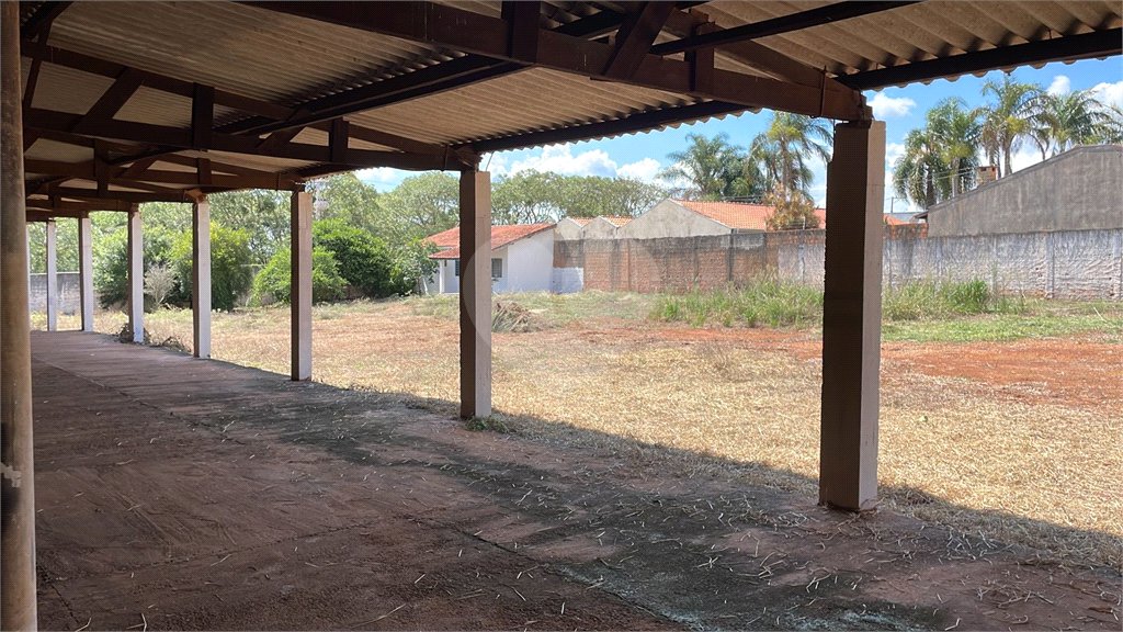 Terreno à venda com 1 quarto em Vila Carolina, Itapetininga, SP