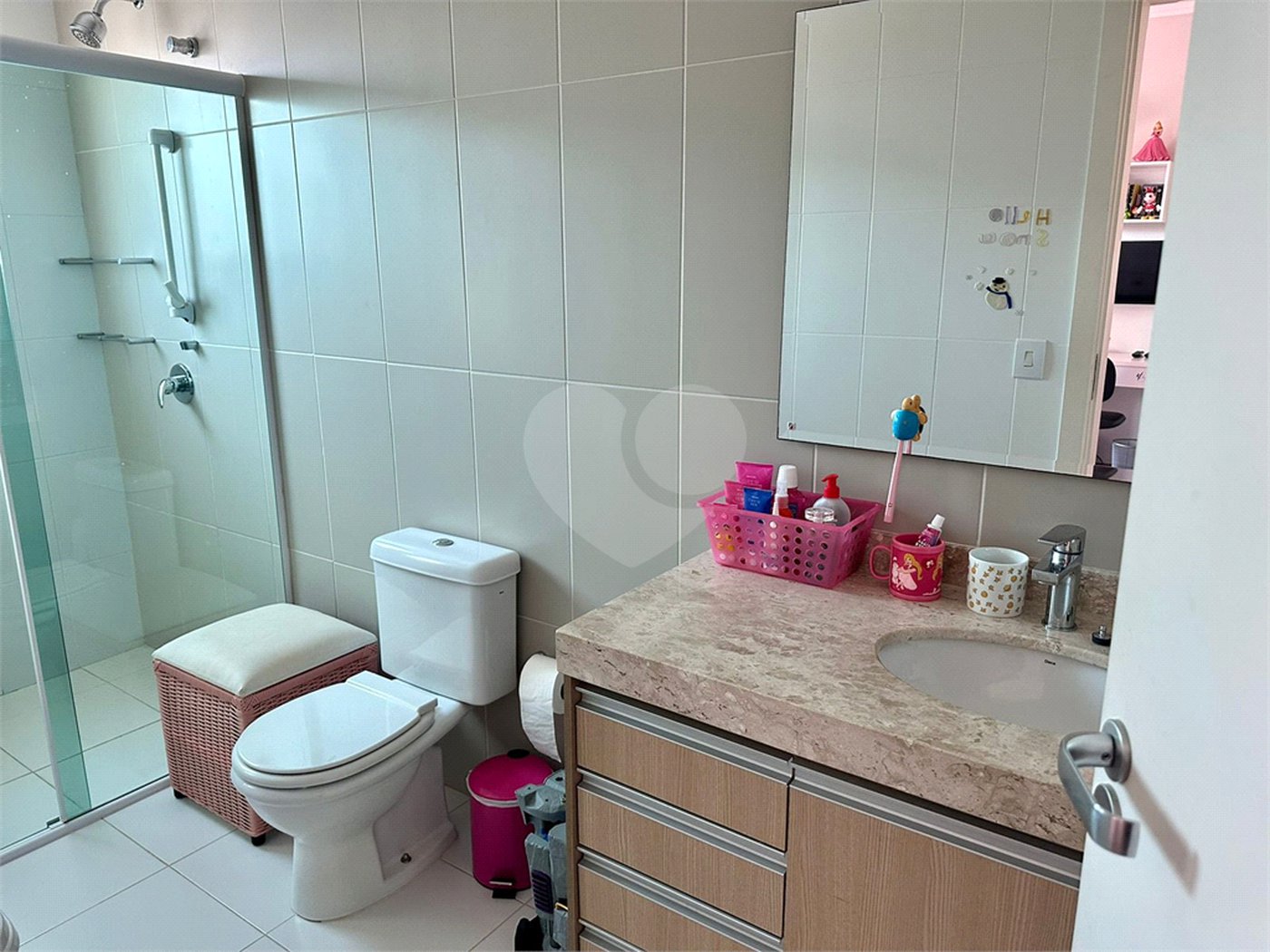 Casa à venda com 4 suítes em Nova Gardênia, Atibaia, SP