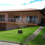 Casa à venda com 4 suítes no condomínio Parque dos Resedas, Itupeva - SP